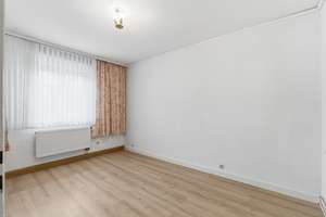 ! Sofort bezugsfrei mit Ausbaureserve ! Ruhig gelegenes Reihenmittelhaus mit Garten in Bonn-Duisdorf – Die vollständige Adresse der Immobilie erhältst du vom Anbieter., 53123 Duisdorf, Bonn – Vorschaubild 9