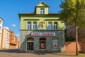antaris Immobilien GmbH **Altbauflair modern interpretiert – ein echtes Schmuckstück**