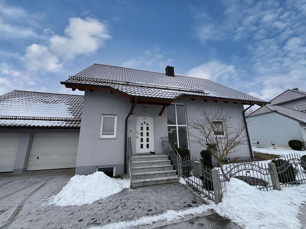 Immobilie in Alteglofsheim - Großzügiges, gepflegtes EFH in ruhiger Lage von Alteglofsheim - Bild 2