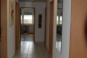 **Attraktive 4-Zimmer-Wohnung in Reutlingen – Ihr neues Zuhause wartet!** – Kurt-Schumacher-Straße 101, 72762 Reutlingen-Mitte, Reutlingen – Vorschaubild 2