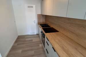 Frisch renovierte 1-Zimmer-Wohnung mit moderner Küche & Bad – ab sofort bezugsfrei – Dahmengraben 9-13, 52062 Markt, Aachen – Vorschaubild 2