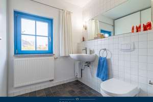 Hochwertiges Ferienhaus in Strandnähe: 2023 renoviert, neue Sauna, Premium-Küche & Smart Home! – Boddenblick 24, 18556 Wiek – Vorschaubild 9