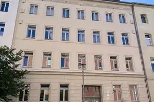 Wohnen am Mauerpark – Bezugsfreie 2‑Zimmer‑Wohnung mit sonnigem Süd‑Balkon – Berlin – Vorschaubild 1