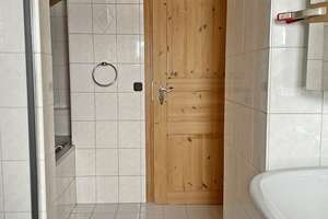 Vielseitiges Wohnhaus mit Anbau, Fernblick und großzügigem Grundstück – Alte Römerstr. 12, 84364 Bad Birnbach – Vorschaubild 27