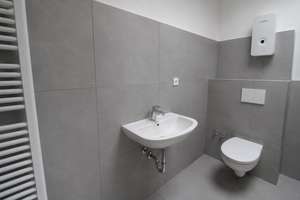 roomy Mannheim I Modernes WG-Zimmer direkt an der DHBW Mannheim – Die vollständige Adresse der Immobilie erhältst du vom Anbieter., 68163 Neuostheim/Neuhermsheim, Mannheim – Vorschaubild 4