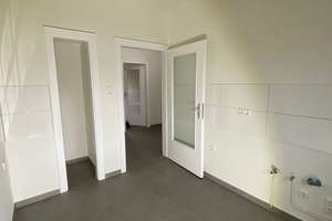 Sanierte, Licht durchflutete Wohnung am Marktplatz von Rheindahlen – Die vollständige Adresse der Immobilie erhältst du vom Anbieter., 41179 Rheindahlen-Mitte, Mönchengladbach – Vorschaubild 9