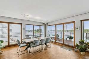 Wohnen über dem Rhein mit traumhaftem Blick auf den Dom: 4-Zimmer-Wohnung in Köln-Mülheim