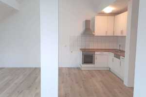 frisch renovierte Dachgeschosswohnung im Herzen von Erfurt – Röntgenstr. 1, 99085 Erfurt – Vorschaubild 7