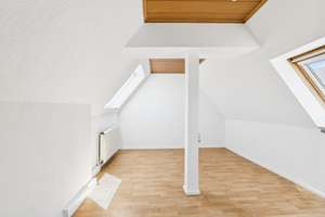 Altbaucharme trifft Großzügigkeit – 3-Zimmer-Wohnung mit ausgebautem Spitzboden – 45127 Ostviertel, Essen – Vorschaubild 11