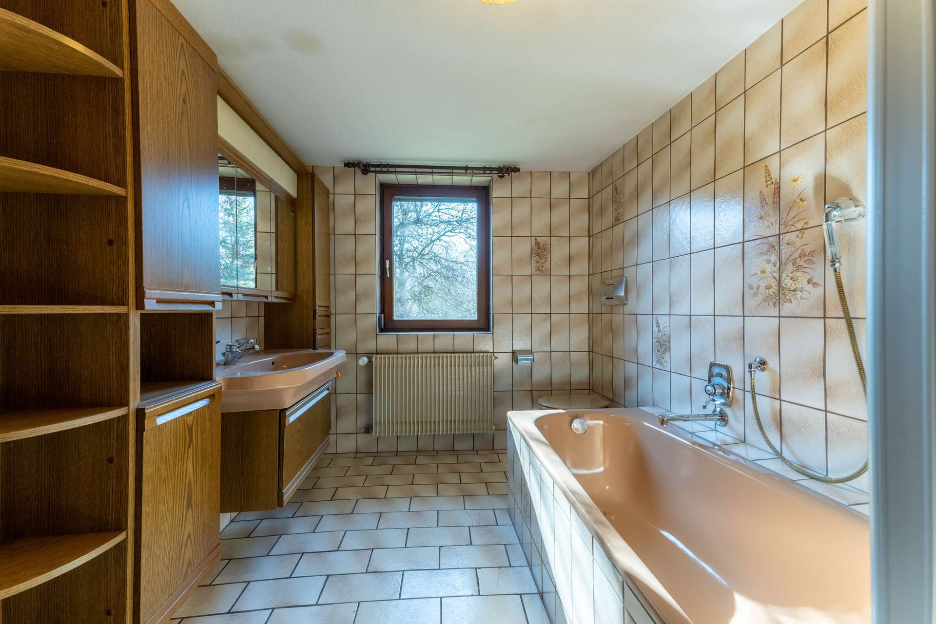 Immobilie in Ebhausen - Ländlicher Charme inklusive – Bauernhaus mit Scheune in Wenden - Bild 3