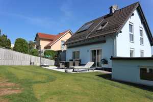 **TOP-GEPFLEGTES Einfamilienhaus in ruhiger Umgebung** – Augsburg (Kreis) – Vorschaubild 1