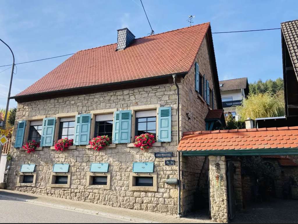 Immobilie in Odenbach - charmantes Steinhaus mit Sauna, romantischem Innenhof, Behandlungsraum, Mosaik-Bad - Bild 0