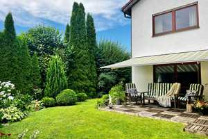 Doppelhaushälfte mit paradiesischem Garten im Dorfen – Erding (Kreis) – Vorschaubild 1