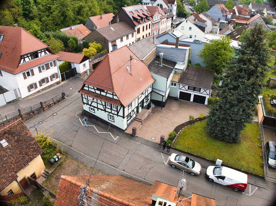 estateImage906568280367546283