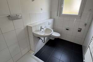 Erdgeschosswohnung mit Dusche! – Hölderlinstraße 22, 47226 Rheinhausen-Mitte, Duisburg – Vorschaubild 3