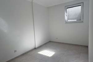 Exklusive 4-Zimmer-Souterrain-Wohnung mit lux. Innenausstattung inkl. EBK in Wiesbaden – Die vollständige Adresse der Immobilie erhältst du vom Anbieter., 65205 Südost, Wiesbaden – Vorschaubild 10