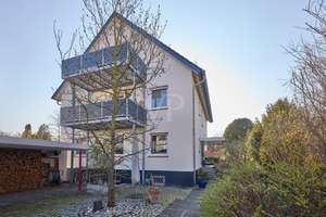 Ruhig, modern, zentral - Freie Dachgeschosswohnung mit Balkon – Die vollständige Adresse der Immobilie erhältst du vom Anbieter., 64297 Eberstadt, Darmstadt – Vorschaubild 2