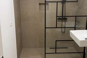 Exklusiv möblierte 2-Zimmer-Wohnung im Hochparterre in ruhiger Bestlage von Hamburg-Bergedorf 