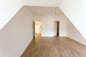 Attraktive 4-Zimmer Dachgeschosswohnung in Wiesbaden-Mitte – Die vollständige Adresse der Immobilie erhältst du vom Anbieter., 65183 Westend / Bleichstraße, Wiesbaden – Vorschaubild 3