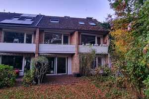 Modernes und charamtes 4- Zimmer Reihenhaus in Hamburg-Lurup  – Hamburg – Vorschaubild 1