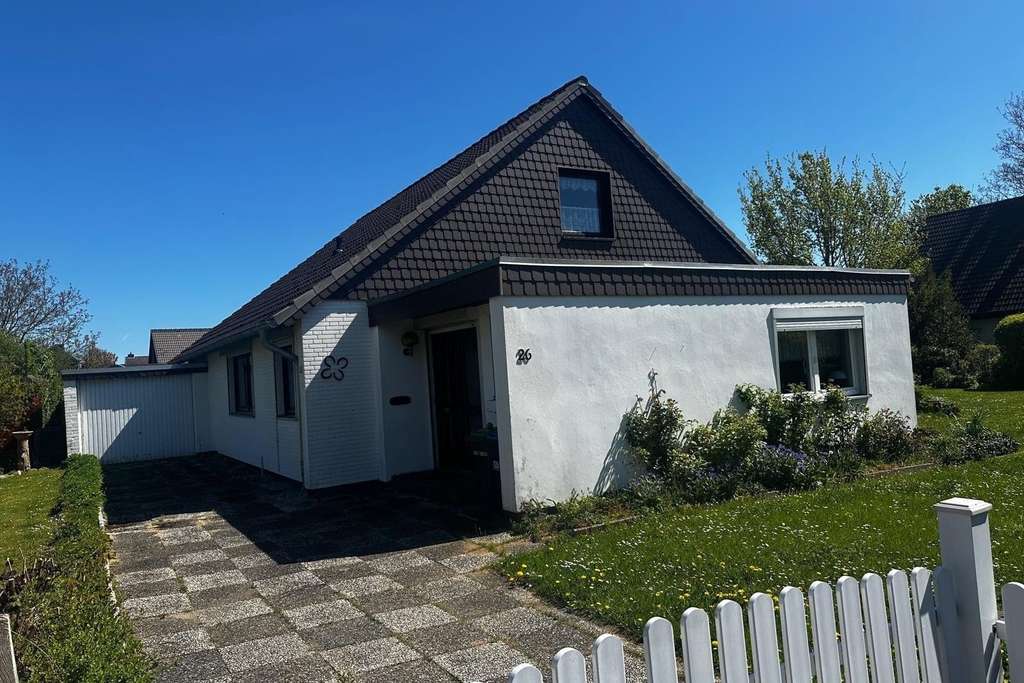 Immobilie in Altenkrempe - Einfamilienhaus mit Garage in Altenkrempe - Bild 1