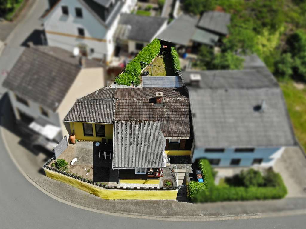 Immobilie in Münstermaifeld - Koffer packen, ankommen und direkt wohlfühlen – Ihr bezugsfertiges Ferienhaus an der Mosel - Bild 2