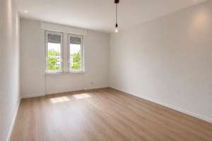 Sanierte 3-Zimmerwohnung mit Balkon – Die vollständige Adresse der Immobilie erhältst du vom Anbieter., 70376 Pragstraße, Stuttgart – Vorschaubild 2