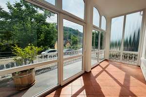 Traumhafte 5-Zimmerwohnung mit Terrasse und Wintergarten & Büro! – Rheingauer Straße 11, 65388 Schlangenbad – Vorschaubild 6