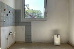 3-Zimmer-DG (2. Etage) für handwerklich Geschickte, ab sofort verfügbar – Dellwiger Str. 37, 45357 Dellwig, Essen – Vorschaubild 4