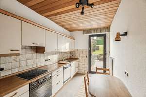 Platz für die ganze Familie – Haus mit Garten, Balkon & Kamin – Die vollständige Adresse der Immobilie erhältst du vom Anbieter., 45257 Kupferdreh, Essen – Vorschaubild 6