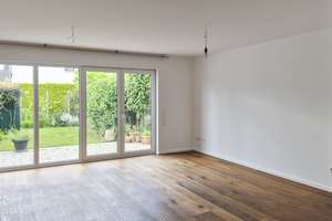 Moderne DHH mit Garten und eigener Solaranlage mit Blick ins Grüne – Die vollständige Adresse der Immobilie erhältst du vom Anbieter., 40589 Himmelgeist, Düsseldorf – Vorschaubild 2