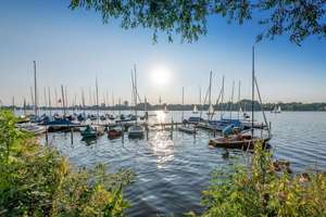 Uhlenhorst at its best: Garten. Modernisiert. Mühlenkamp. – Die vollständige Adresse der Immobilie erhältst du vom Anbieter., 22085 Uhlenhorst, Hamburg – Vorschaubild 17