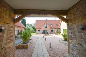 Design-Wohnung mit Reihenhaus-Charakter im exklusiven Wang Hof – Hugo-Riechers-Str. 6A, 30900 Wedemark – Vorschaubild 3