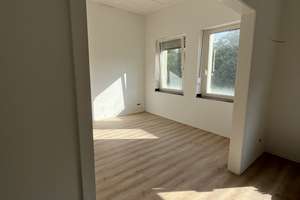Erstbezug nach Sanierung: 4 Zimmer, 95 qm, Balkon, Garten, zentrumsnah – Viersener Straße 60, 41063 Am Wasserturm, Mönchengladbach – Vorschaubild 3