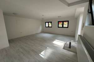 Renovierte helle 1-Zimmer-Wohnung im Souterrain