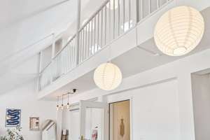 Außergewöhnliche Dachgeschosswohnung mit offener Galerie, hohen Decken und Fischgrätparkett – 81541 Obergiesing, München – Vorschaubild 8