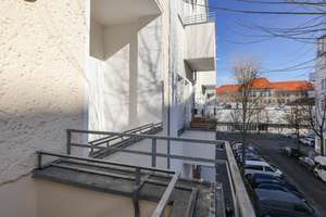 Bezugfrei: Helle Wohnung mit Balkon zur individuellen Neugestaltung – Isländische Str. 2, 10439 Prenzlauer Berg, Berlin – Vorschaubild 16