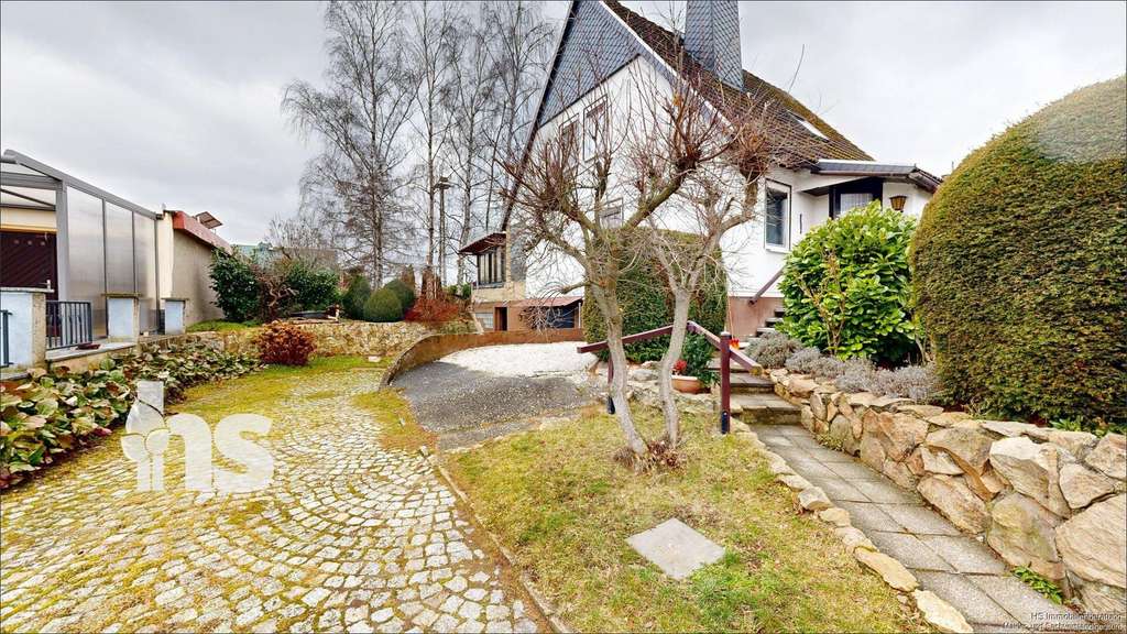 Immobilie in Wetterzeube - PROVISIONSFREI: Einfamilienhaus mit Potenzial und großem Garten in ruhiger Lage Breitenbach - Bild 1