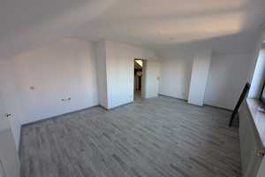 2-in-1: Vielseitiges 8-Raum-Reihenendhaus mit Einliegerwohnung, Garten und Hobbyraum in Neuötting – Karl-Valentin-Straße 20, 84524 Altötting (Kreis) – Vorschaubild 21
