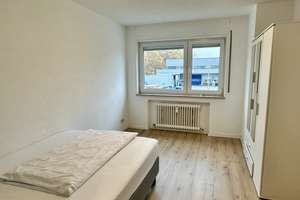 Großzügige möblierte 4-Zimmer-Wohnung mit 4 Bädern – ideal für Familien, WGs oder Unternehmen – Die vollständige Adresse der Immobilie erhältst du vom Anbieter., 74080 Böckingen, Heilbronn – Vorschaubild 8