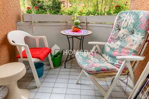 Charmante 2-Zimmer-Wohnung mit Loggia im denkmalgeschützten Altbau – 13407 Reinickendorf (Ortsteil), Berlin – Vorschaubild 9