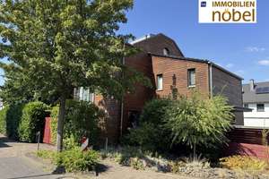 Architektenhaus in nachhaltiger Holzbauweise mit Einliegerwohnung! – Die vollständige Adresse der Immobilie erhältst du vom Anbieter., 53859 Niederkassel – Vorschaubild 1