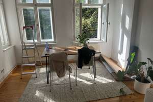 Sonniger Altbau-Charm im Friedrichshain: 2-Zi WEG mit Vollbad – Die vollständige Adresse der Immobilie erhältst du vom Anbieter., 10247 Friedrichshain, Berlin – Vorschaubild 2