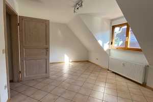 Geräumige, vollst. renovierte 6,5-Raum-Doppelhaushälfte mit geh. Innenausstattung und EBK – Freiburg im Breisgau – Vorschaubild 11