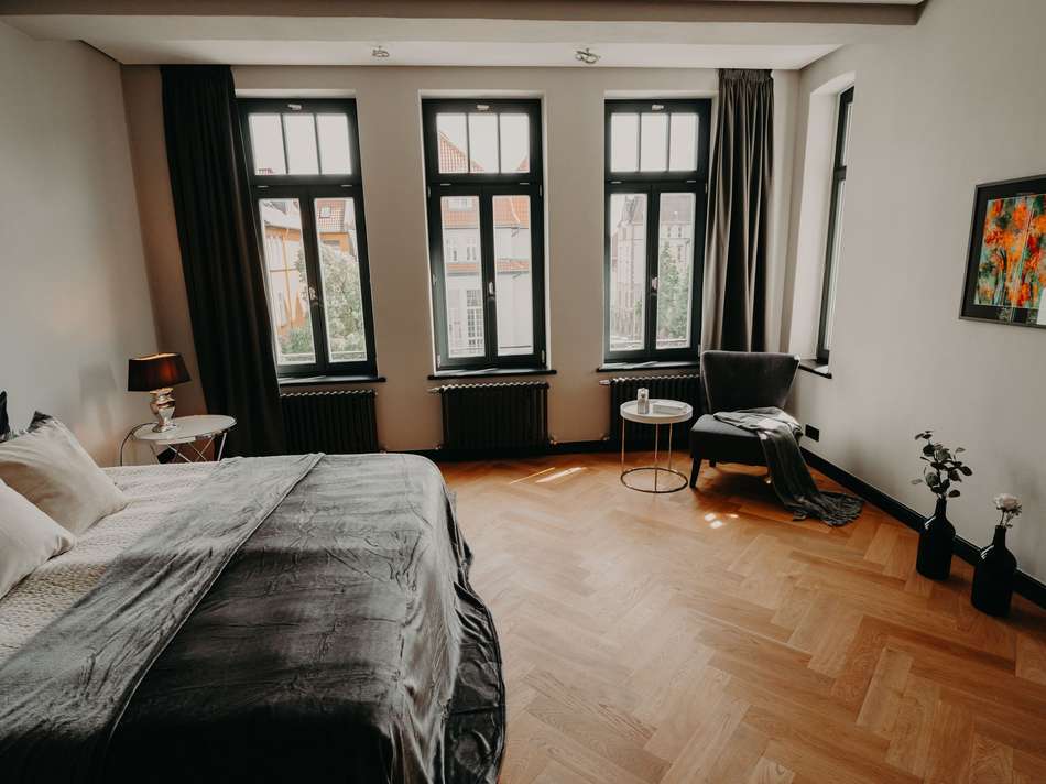 DAS MASTER SCHLAFZIMMER.jpg