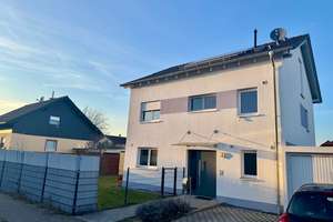 Familienfreundliches Einfamilienhaus mit viel Platz, Garage und Terrasse in Rodgau-Hainhausen