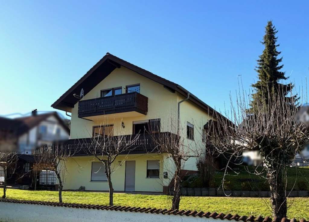 Immobilie in Obrigheim - Marko Winter Immobilien - Obrigheim: Gepflegtes 3-Familienhausin ruhiger Wohnlage - Bild 0