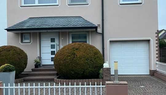 Bild von Exklusive top renovierte DHH