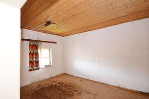 Hofstelle - Wohnhaus und denkmalgeschütztes Bauernhaus in Perach im Landkreis Altötting – Neumühle 22 22 1/2, 84567 Perach – Vorschaubild 12