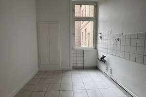 Schöne Altbaucharme 4-Zimmer Wohnung im 2. OG mit Balkon in Wiesbaden-Mitte – Sedanplatz 7, 65183 Westend / Bleichstraße, Wiesbaden – Vorschaubild 11
